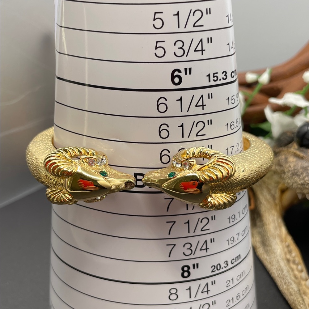 Kenneth Jay Lane for Avon ram clamper bracelet vintage - Picture 6 of 7